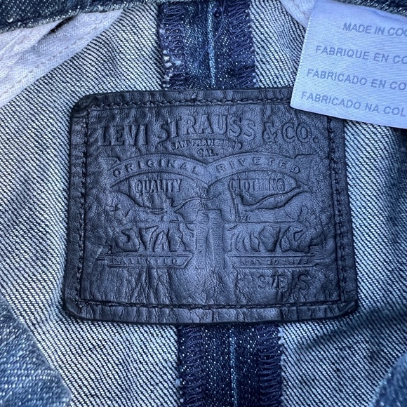 Levi's Commuter Slim Denim Trucker Jacket Sz S - Picture 5 of 8
